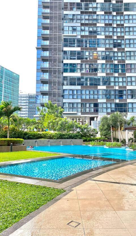 تاغويغ Uptown Parksuites المظهر الخارجي الصورة